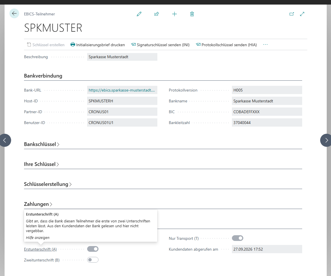 Der EBICS-Teilnehmer SPKMUSTER im Status Bereit; das Inforegister Berechtigung bei der Bank zeigt Einzelunterschrift, Erstunterschrift, Nur Transport und den Zeitpunkt Kundendaten abgerufen am